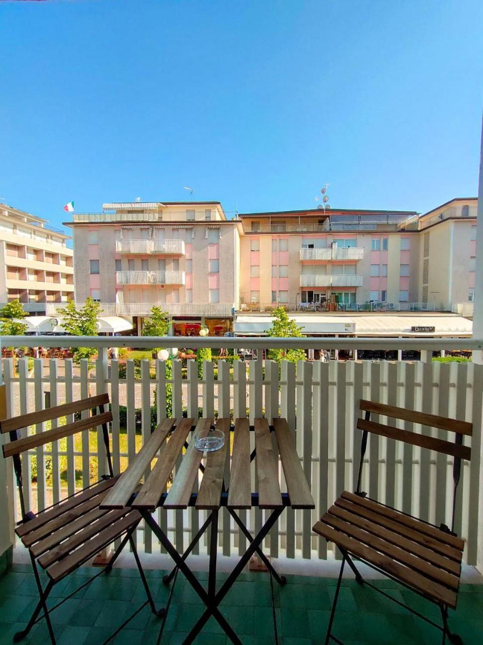 Viale Aurora Appartement Bibione Buitenkant foto